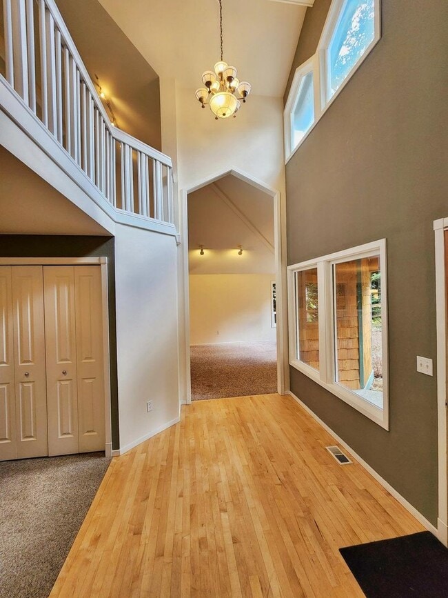 Photo - Beautiful 3 Bed 2.5 Bath Waterfront Home i...