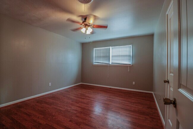 4906 17th Pl