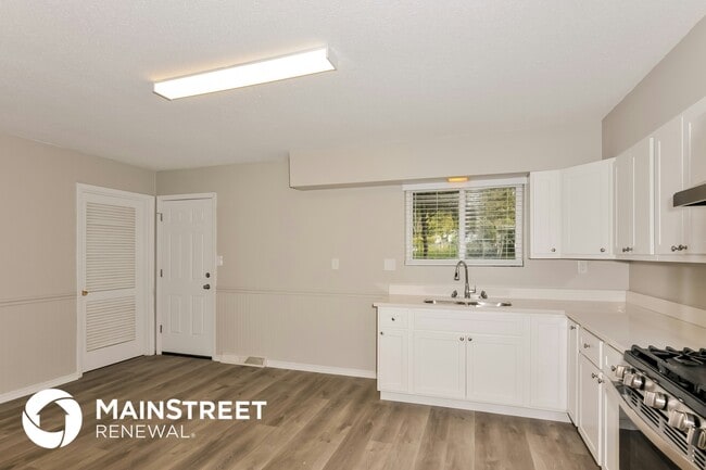 Photo - 9807 Guthrie Ave