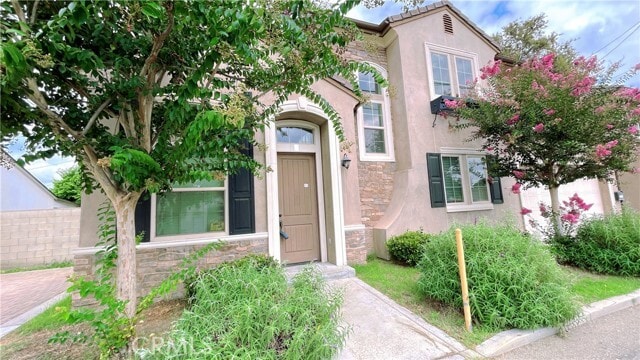 Building Photo - 5921 Alessandro Ave Rental