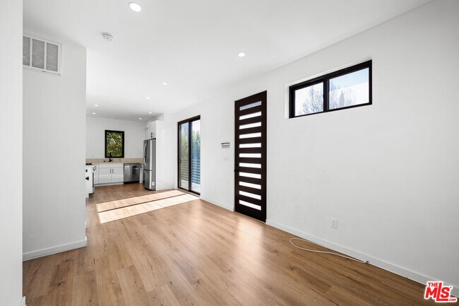 Photo - 2646 Westwood Blvd