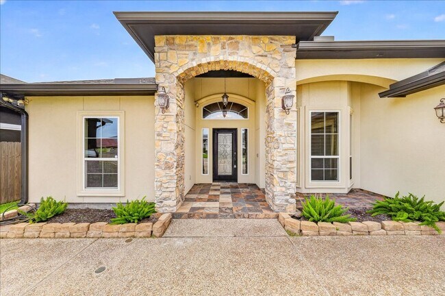 Photo - 2417 Badlands Dr