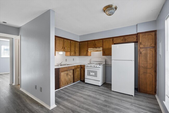 Photo - Egan Apartments