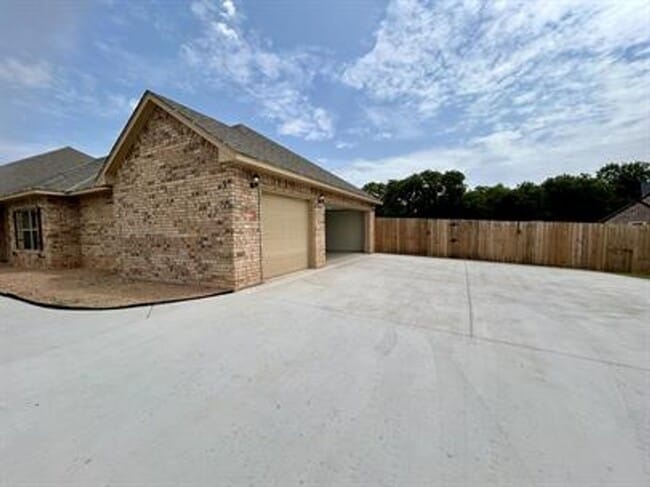Photo - 4 Bedroom