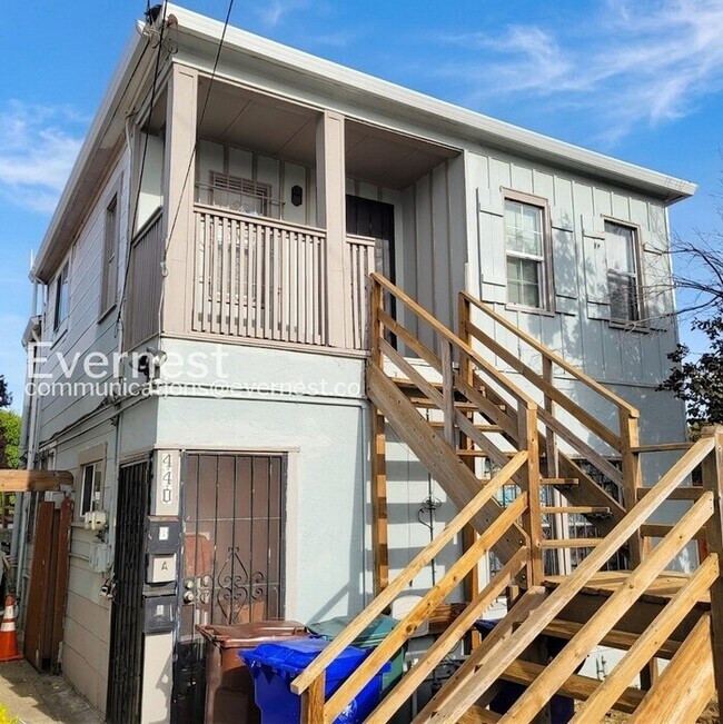 Photo - 440 18th St Unit b