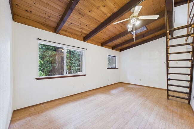 Photo - 2910 Greenbriar Ln Unit B