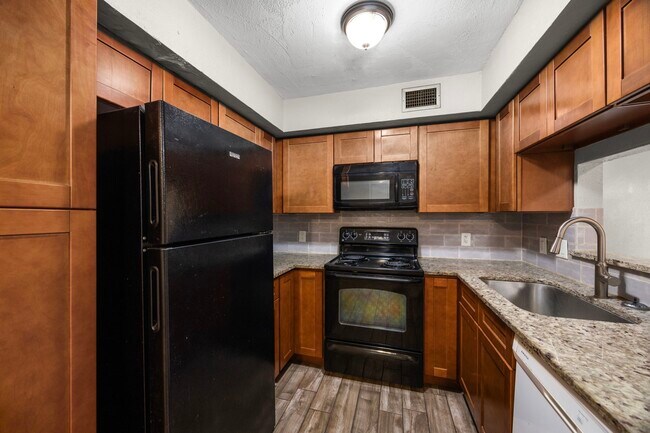 Building Photo - 11002 Hammerly Blvd Unit 214