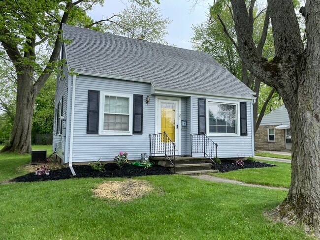 Building Photo - 121 S Masters Ct Rental