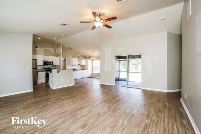 Photo - 2023 Grayson Ave