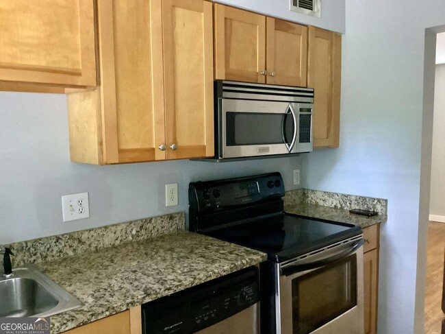 Photo - 561 Formwalt St SW Condo Unit 7