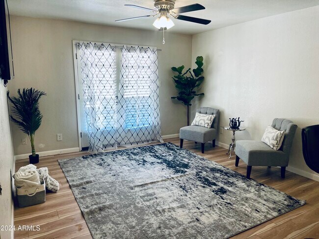 Photo - 5995 N 78th St Apartamento Unidad 1055