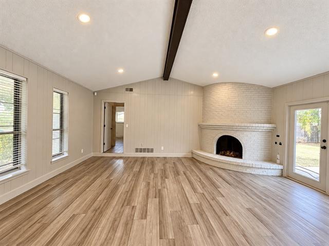 2404 Kentfield Ln