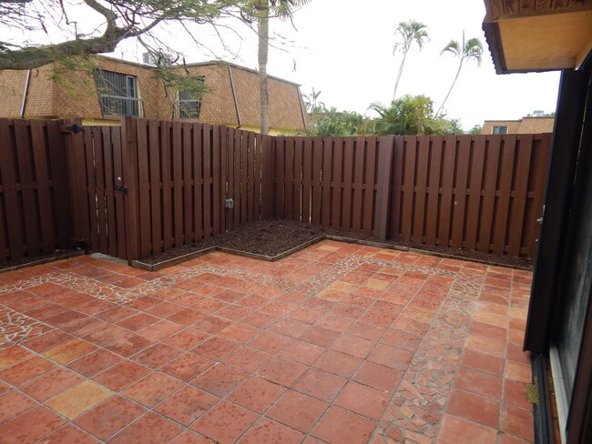 Photo - 110 N Delaware Blvd