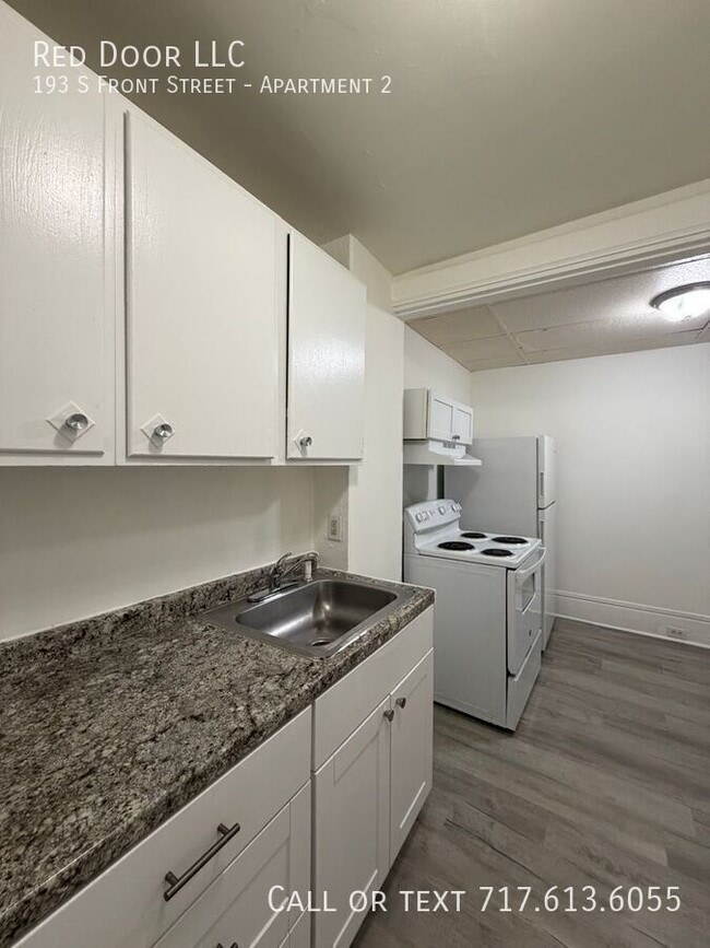 Photo - 193 S Front St Unidad Apartment 2