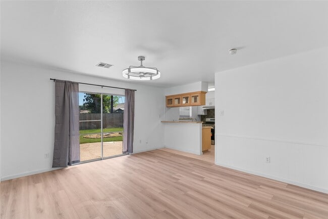 Photo - 5607 Viking Dr