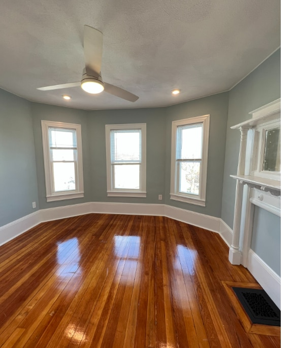 Photo - 2 Mossland St Unidad 3