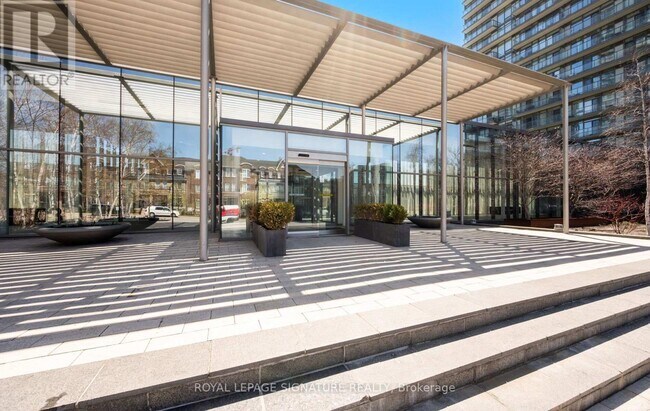 Photo - 103 The Queensway Unit 1704