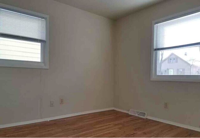 Photo - 1744 S 63rd St Unidad #1