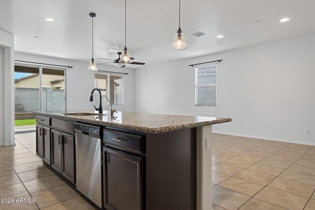 21257 W Berkeley Rd