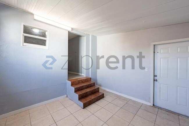 Photo - Unit