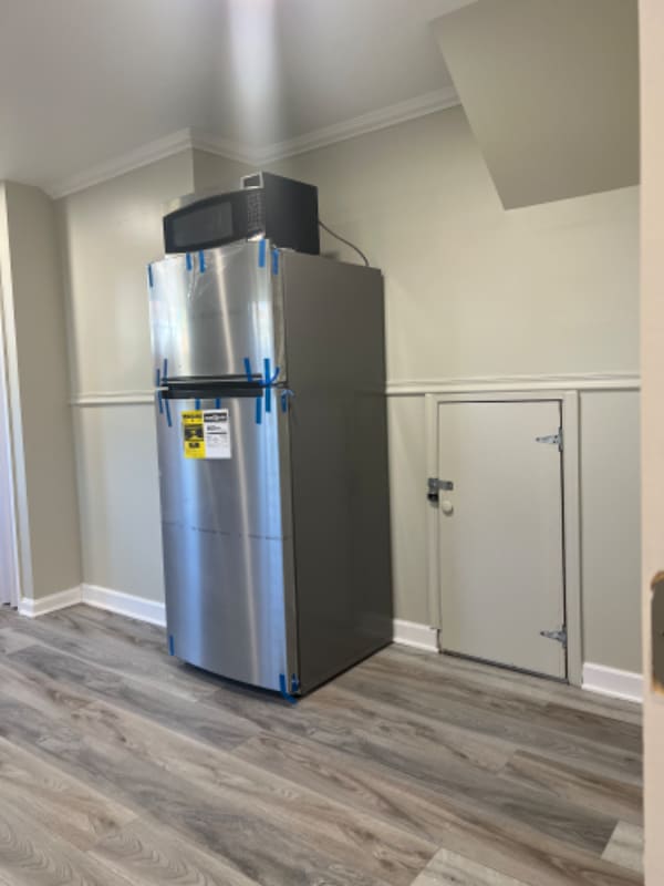 Photo - 6905 Gilbert St