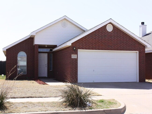Building Photo - "Charming 3-Bed, 2-Bath Home in Lubbock's ...