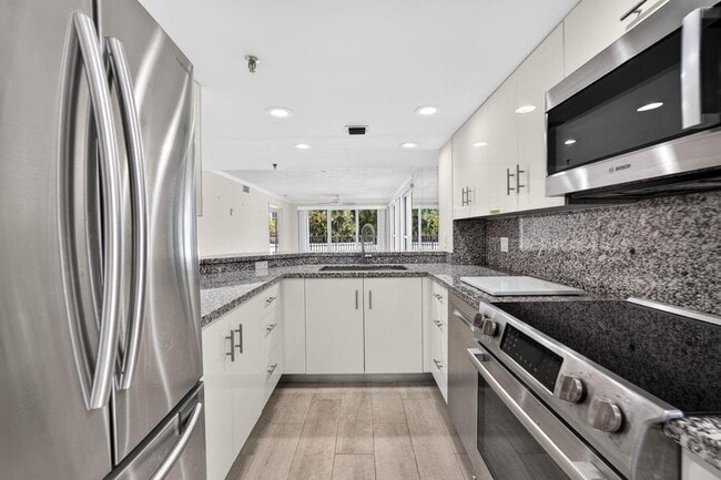 Photo - 3901 S Flagler Dr