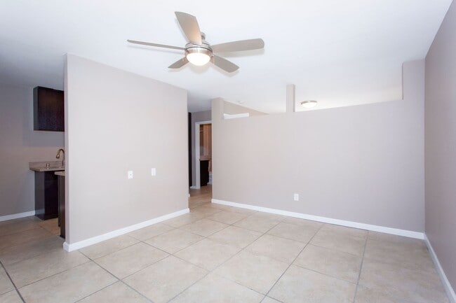 Photo - 8TH STREET APARTMENTS Unidad 21