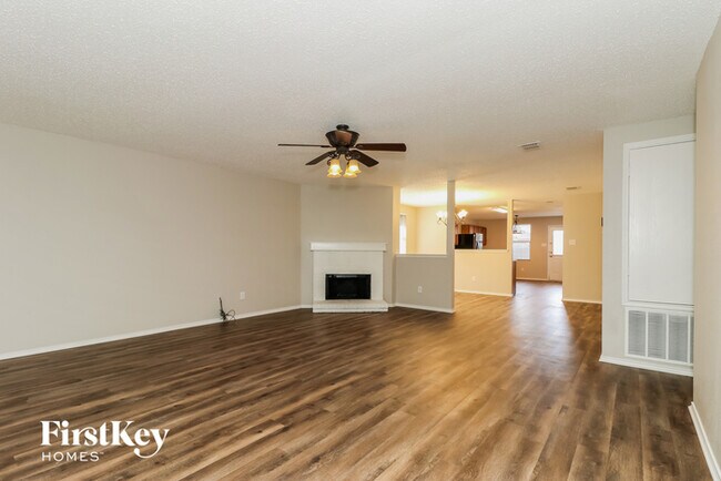 Photo - 8404 Plantain Ct