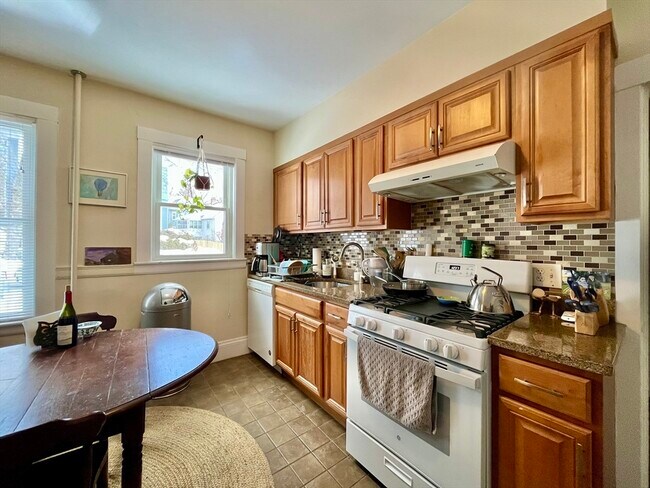 Photo - 95 Bow St Unit 1