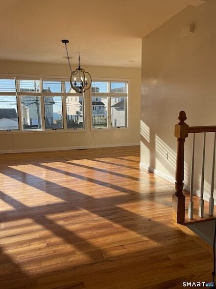 Photo - 283 Cosey Beach Ave