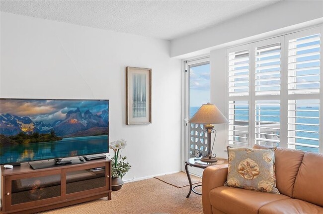Building Photo - 4010 Galt Ocean Dr Unit 1609