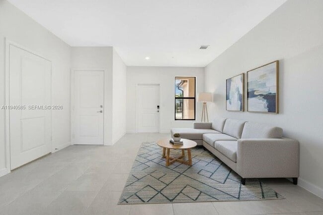 Photo - 15955 SW 2nd St