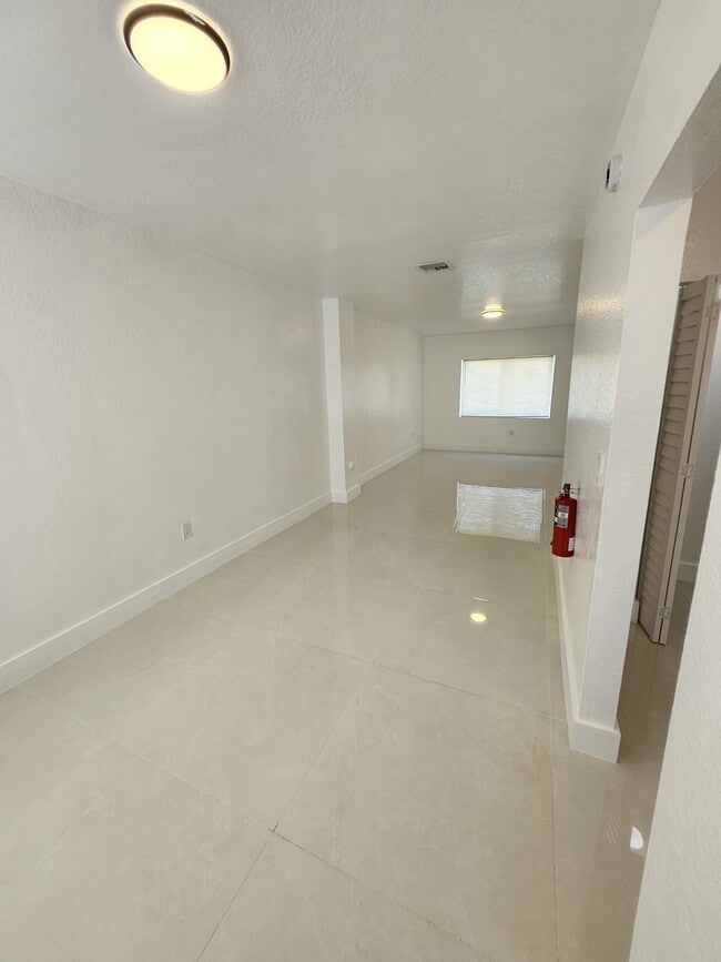 450 NW 84th St
