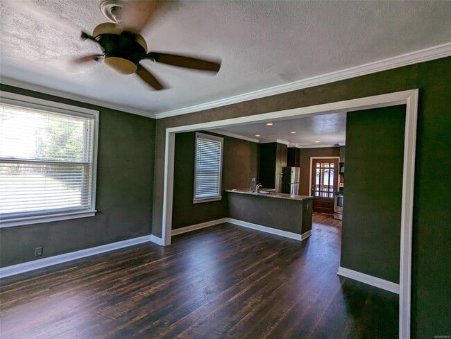 Photo - 101 Oak Forest Dr