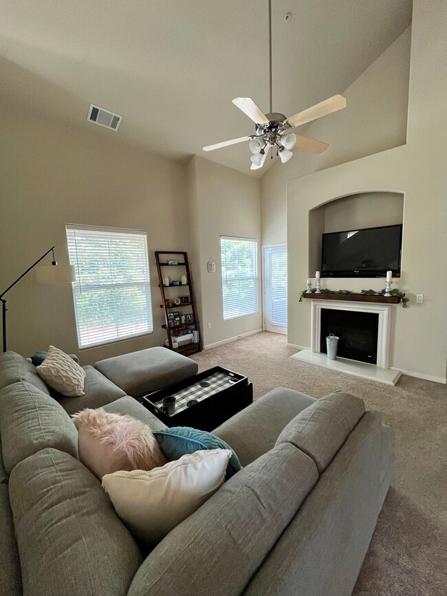 Photo - 5350 Dunlay Unit 1213