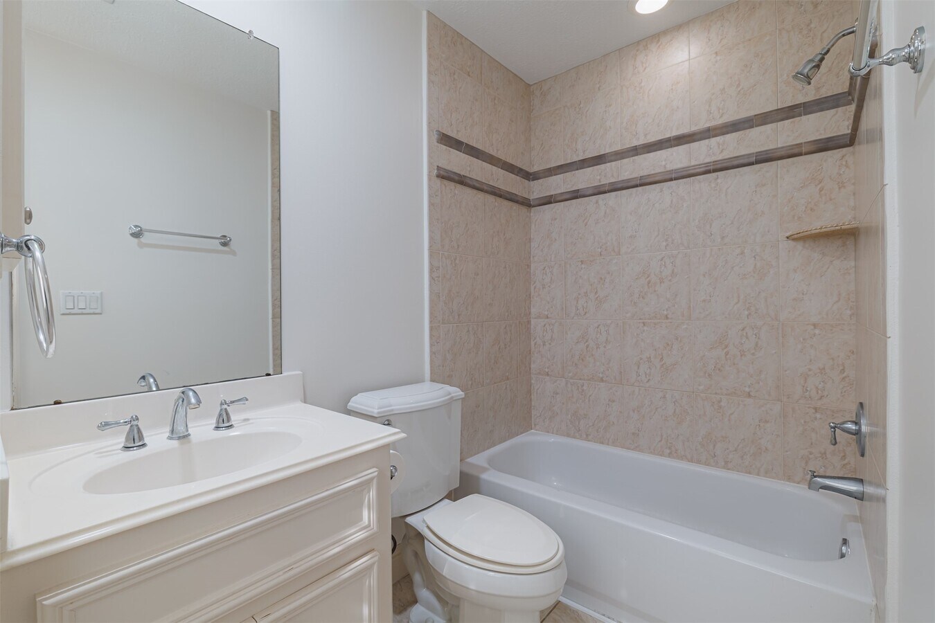 Photo - 702 Asbury St