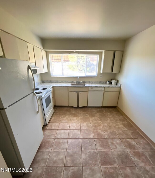 3287 Gypsum Rd