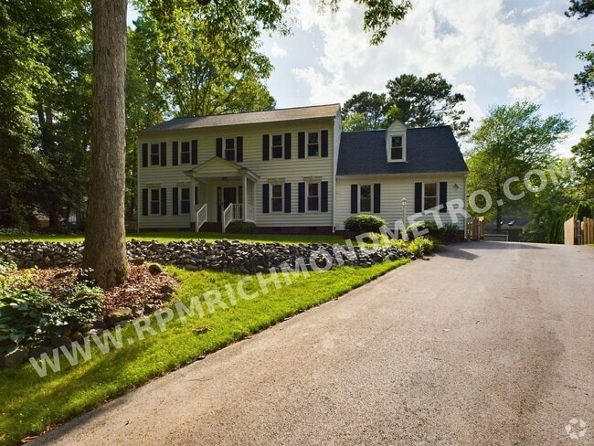 Building Photo - 404 Old Country Terrace Rental
