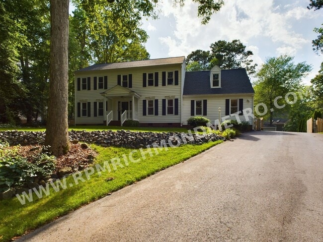 Building Photo - 404 Old Country Terrace Rental
