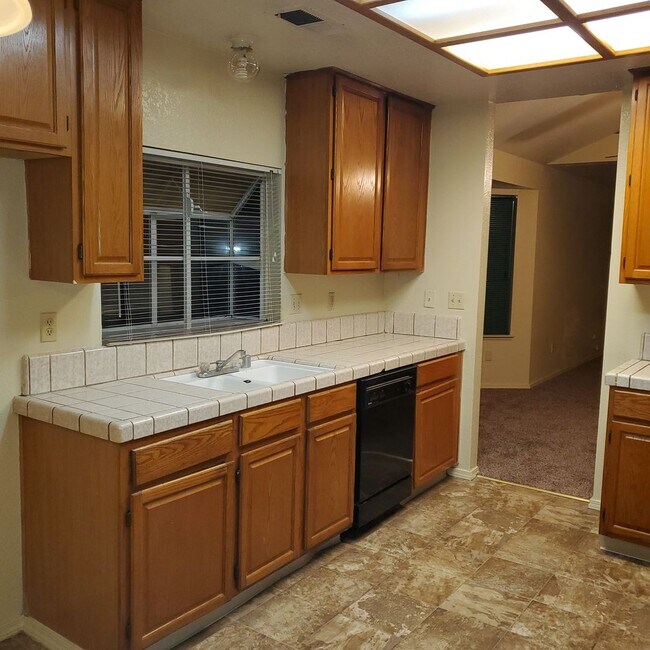 Photo - COLLEGEVIEW DRIVE ~ Near College  3 bedroo...