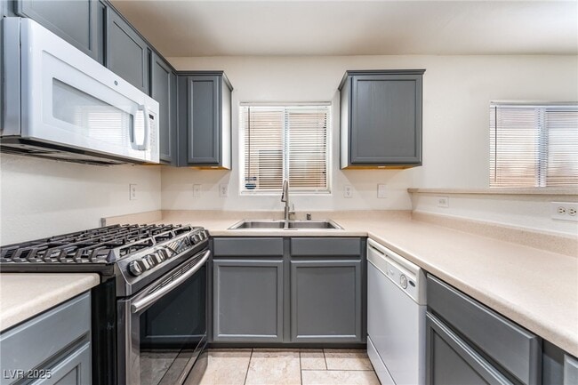 Photo - 4067 Asante Cove St