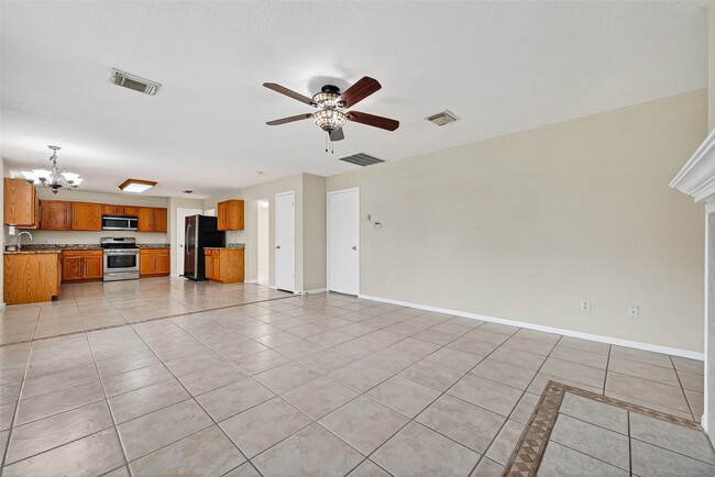 Photo - 16102 Flatridge Ct