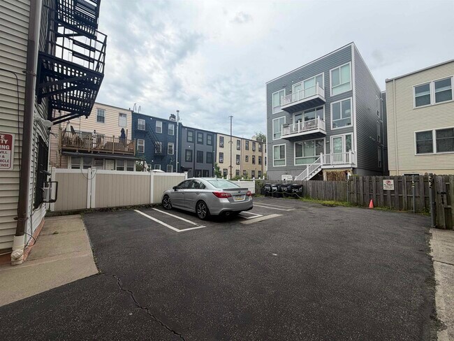 Photo - 433 2nd St Unit 2