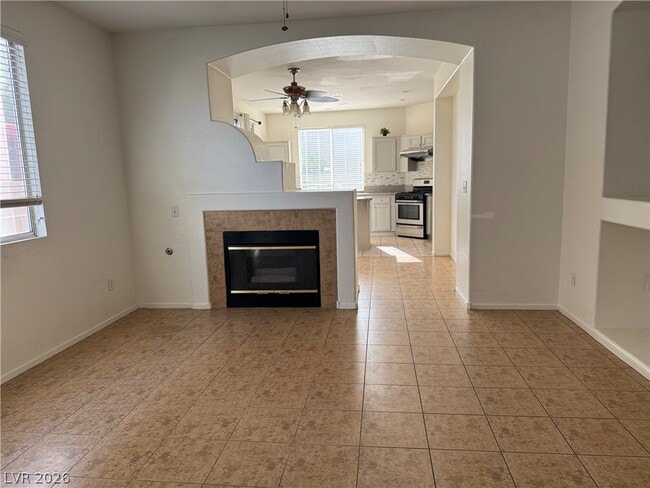 Photo - 313 Lilac Arbor St