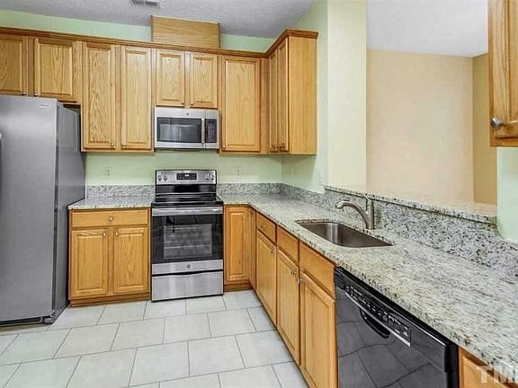 Photo - 404 Sawgrass Hill Ct