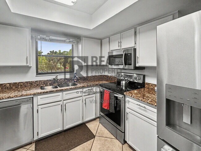 28100 Pine Haven Way Unit 5