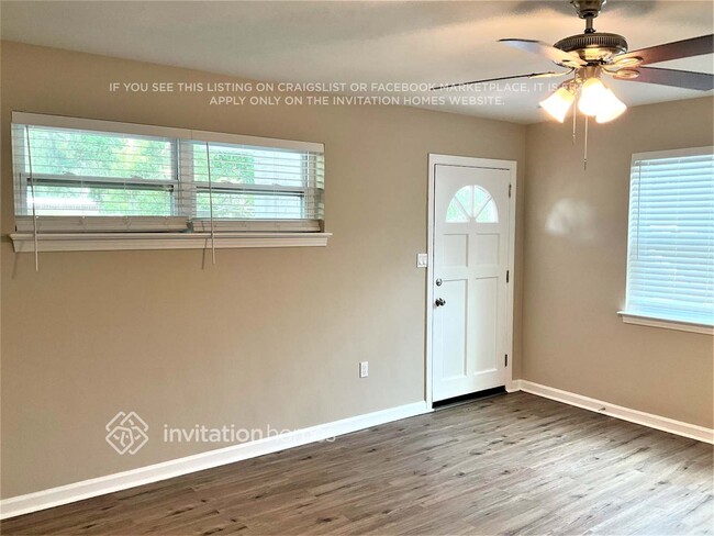 Photo - 711 Humber Ln