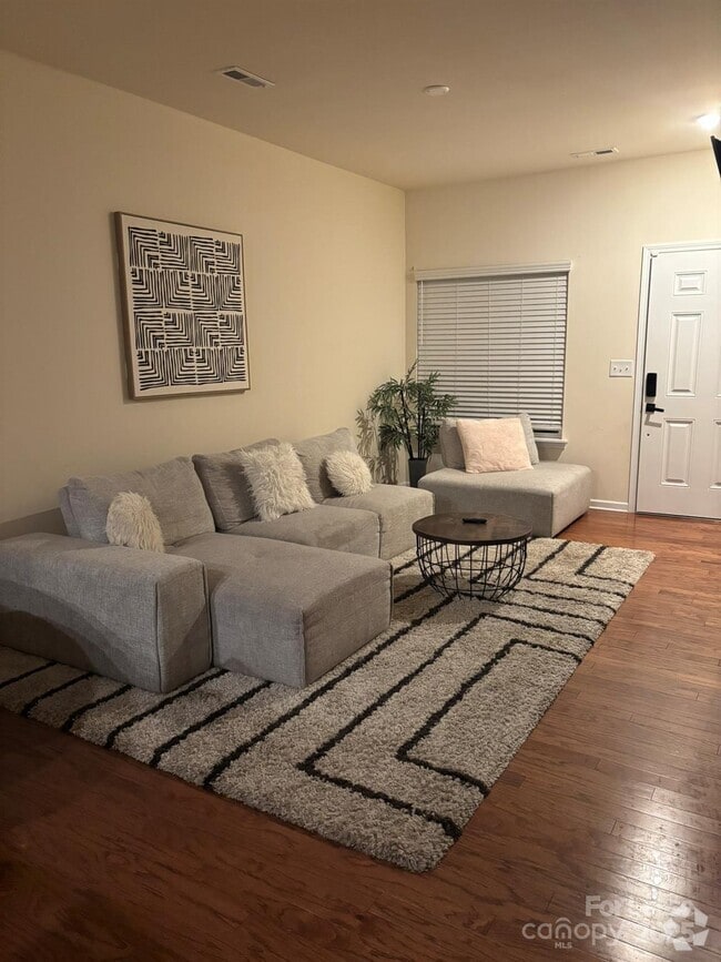 Building Photo - 15217 Wrights Crossing Dr Rental