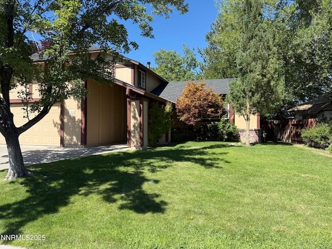 Building Photo - 1965 Woodtrail Dr Rental